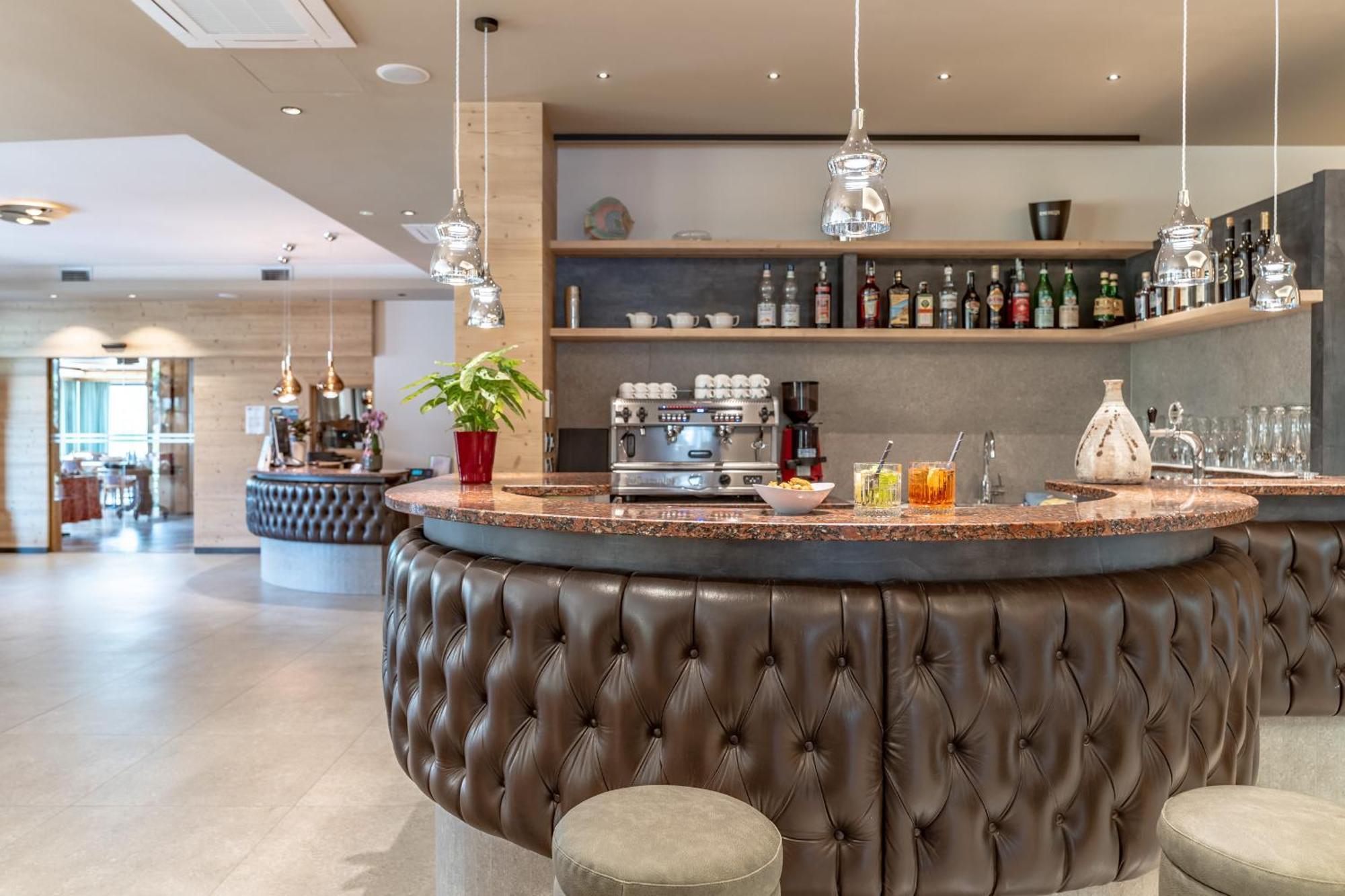 Hotel Ariston Levico Terme Luaran gambar